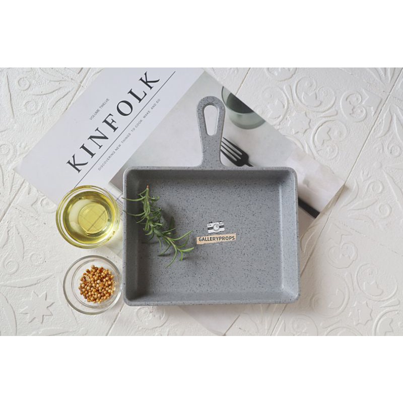 piring melamin fotografi wajan kotak