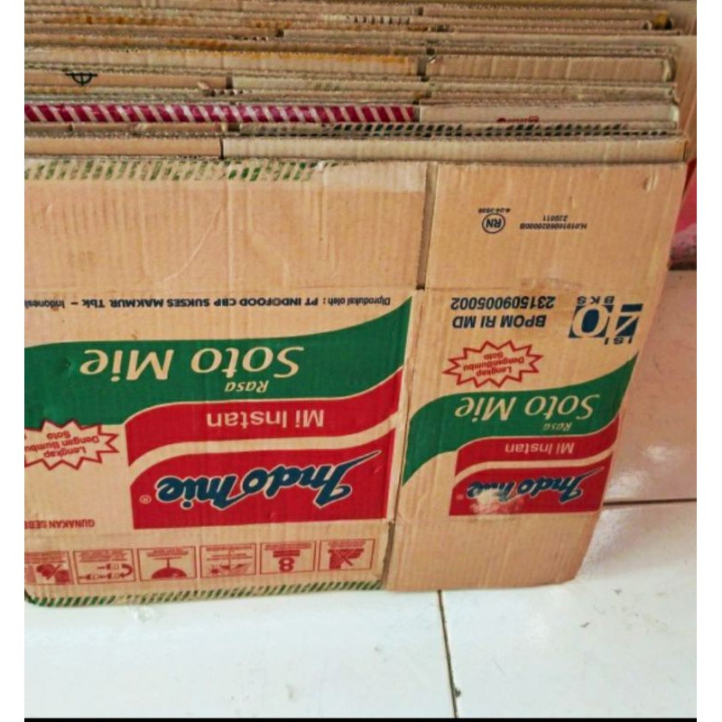 

kardus BEKAS untuk doublepack paket souvenir
