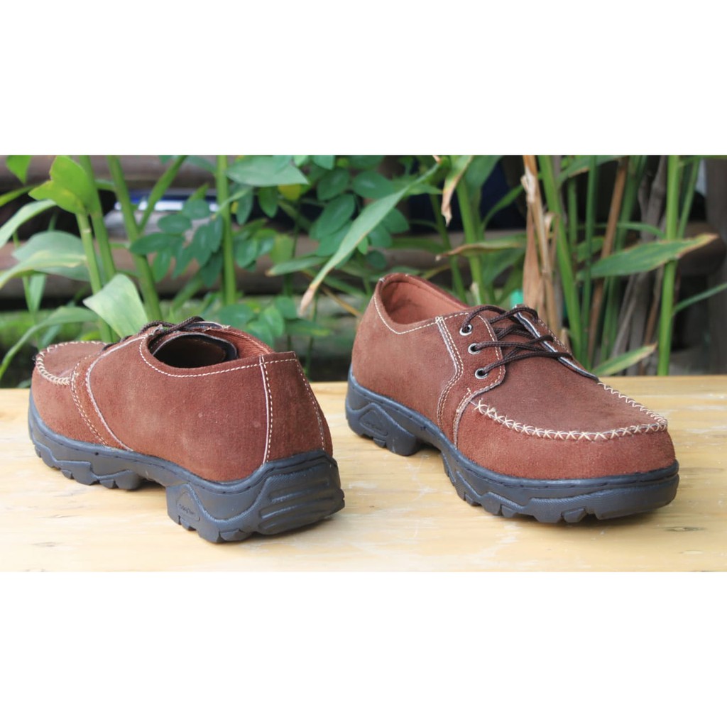 Sepatu Kasual Pria Kulit Asli Rasheda 013 Big Size