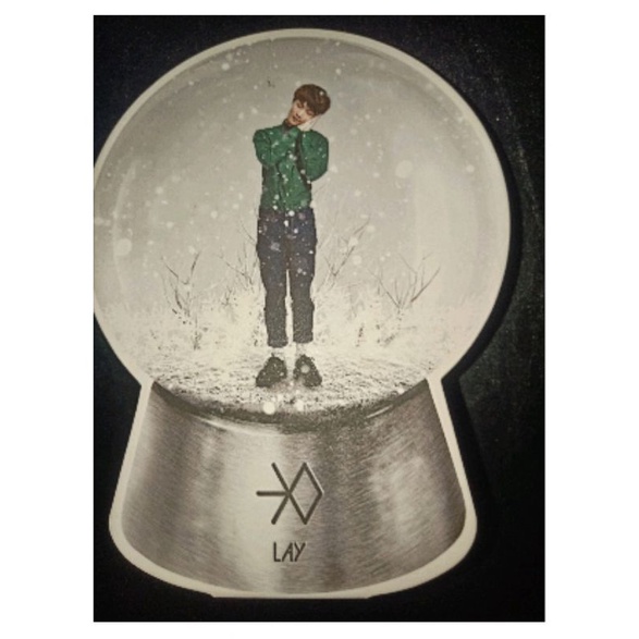 official snowglobe lay exo