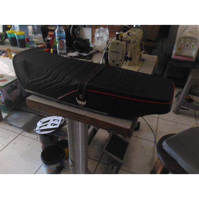 Jok honda gl pro standar motif ndlosor lis merah jok gl max