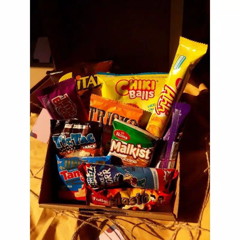 

Gift box snack/hampers snack/kado ulang tahun