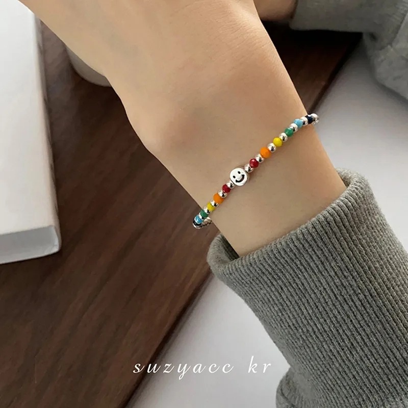 Gelang Manik-Manik Elastis Desain Beruang Hati Smiley Warna Pelangi Gaya Korea Untuk Wanita