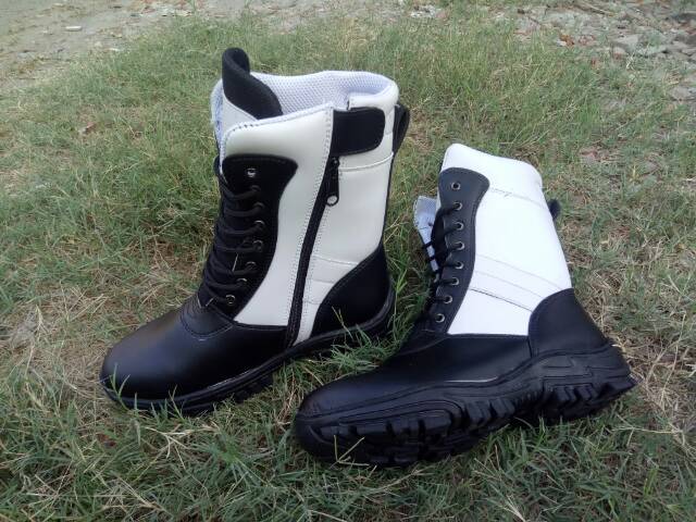 Sepatu pdl tali resteng hitam puti TNI