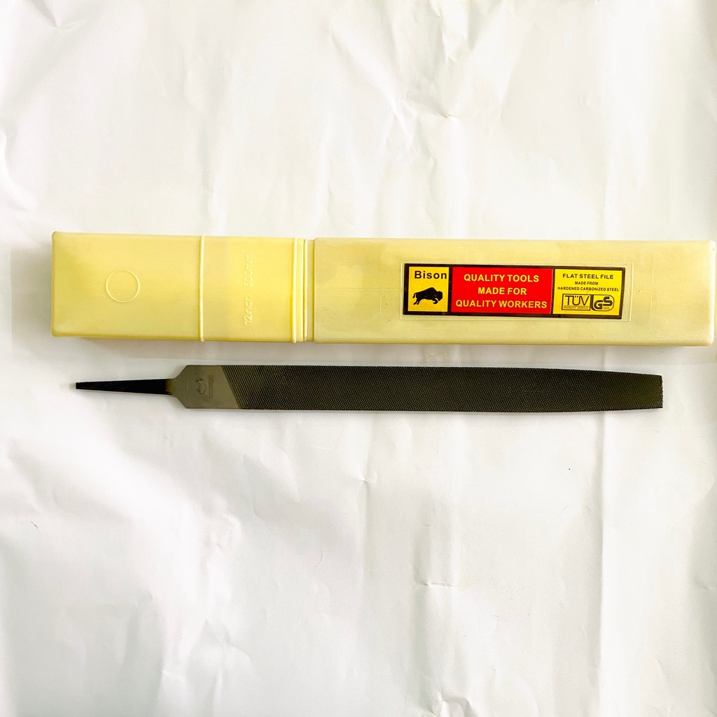 Kikir Besi Plat/Kikir Plat Gepeng Bison 12"