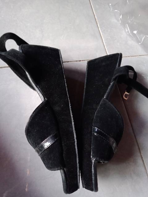 Sandal hitam sophieparis F1547B537 size 37