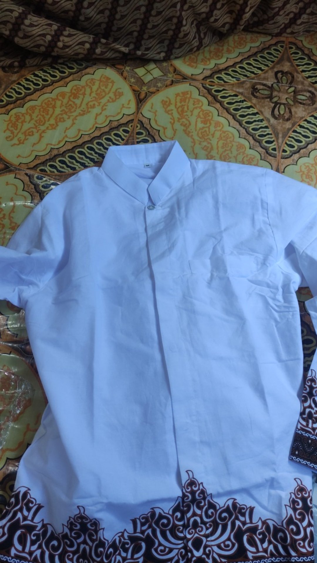 Set Sarung Baju Koko Batik Solo Trendy Tumpal Putih