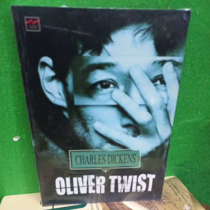 Buku OLIVER TWIST