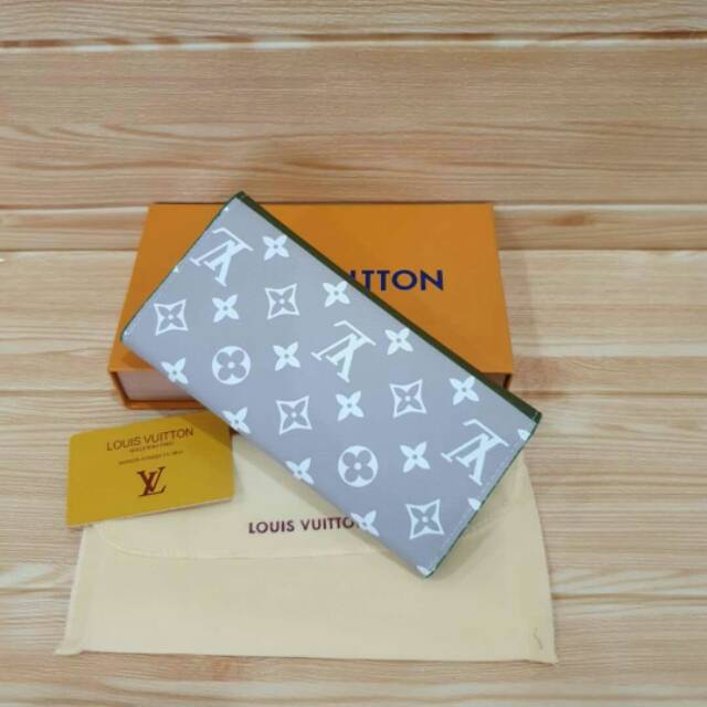 Dompet lv import / dompet panjang lv / dompet lipat lv / dompet lv panjang