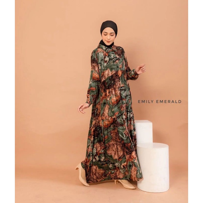 Dress Emily Nyaman & Adem Banget. Cocok untuk sehari-hari, Bahan Rayon Premium Anti Luntur. Ori Hwhd