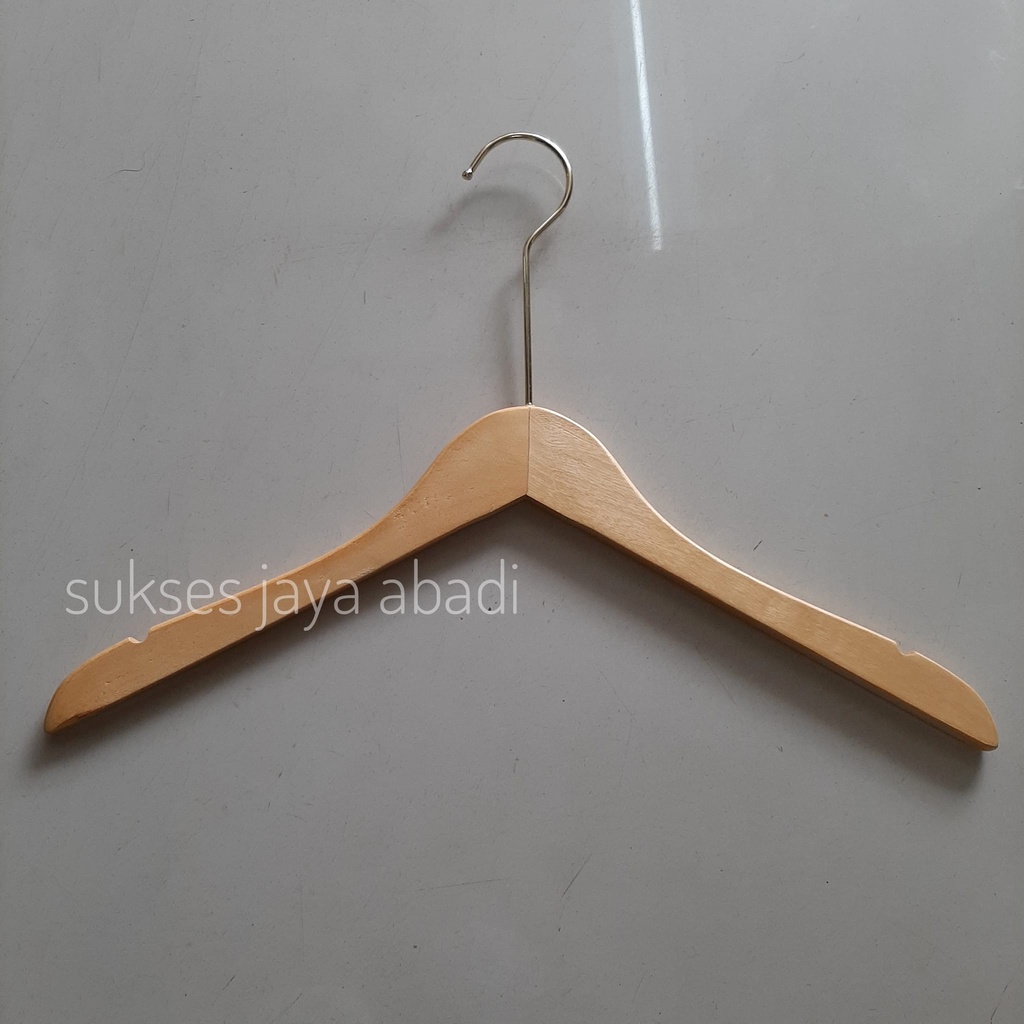 Hanger Kayu Kaitan Gold / Hanger Kayu Natural Kaitan Gold / Hanger Kayu Gold / Hanger Butik / Hanger