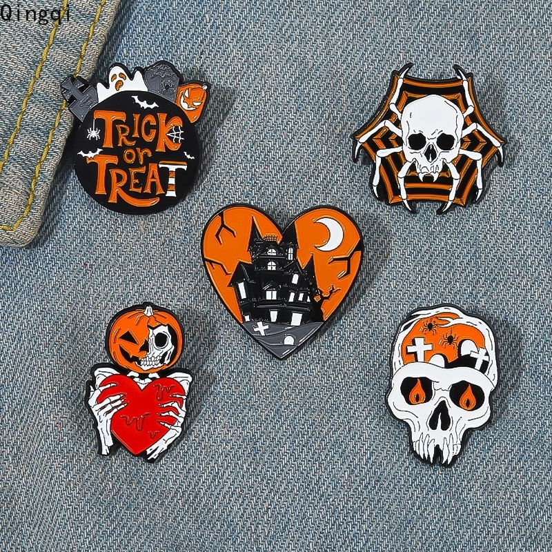 Bros Pin Enamel Desain Tengkorak Labu Halloween Gaya Punk Gothic Untuk Hadiah