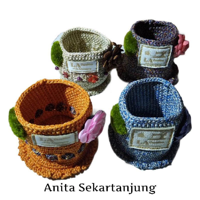 

Tempat Makeup / Accesories / Alat Tulis