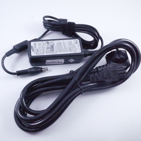 SAMSUNG - ADAPTOR CHARGER LAPTOP SAMSUNG NC108 NC108P N100 N148 N128 19V 2.1A 5.5*3.0mm