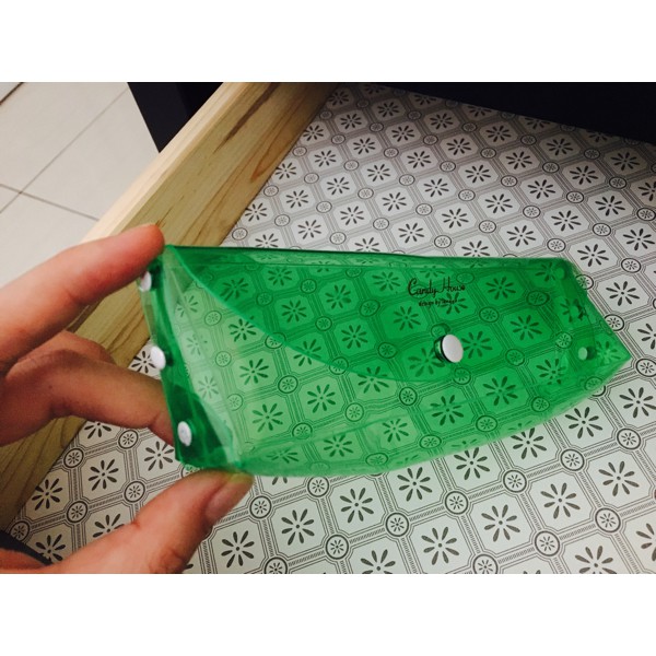 

kotak pensil transparan/ tempat pensil/ souvenir/ gift/lucu/unik/green