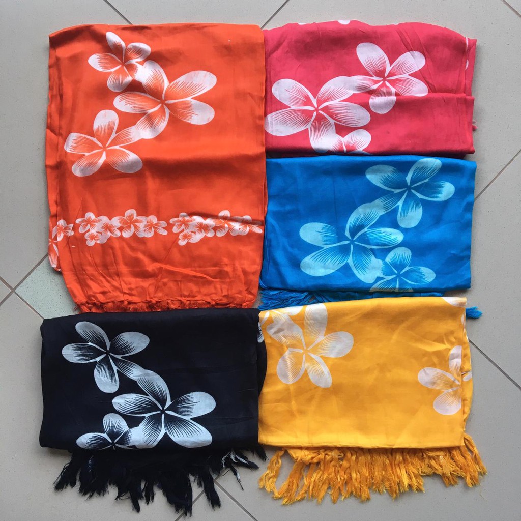 Diskont Pakaian Wanita Kamen Sarung Kain Pantai Bali Motif Bunga Jepun Kamboja Oleh Oleh Bali