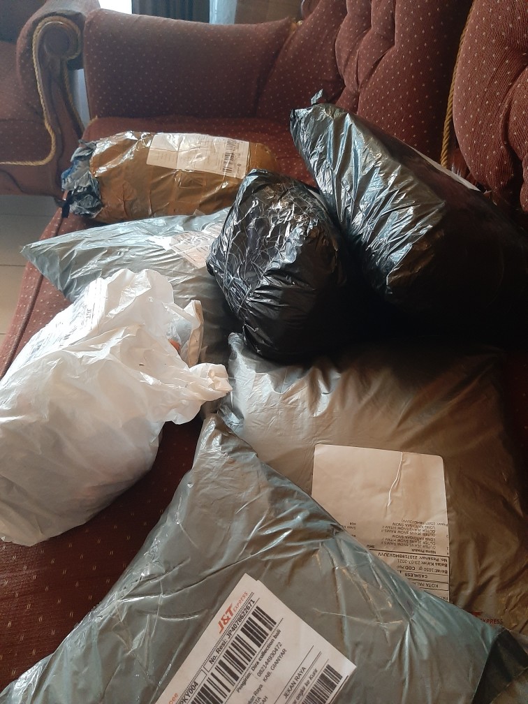 Maura Couple Batik Couple Keluarga Sania Ruffle Ori Ndoro Jowi Dnt Motif Cumi Tosca