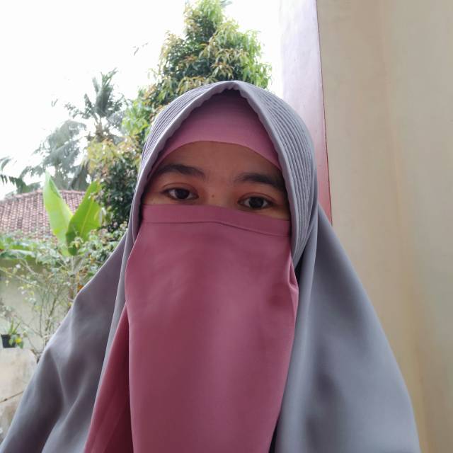 almahyra_khairin