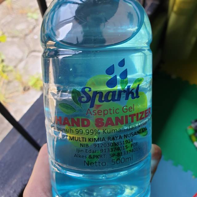 Hand Sanitizer Sparkl botol 500ml buatan pabrik, bukan racikan sendiri