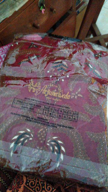 Arjuna Weda Kemeja Batik Pisang Bali 2 - Merah