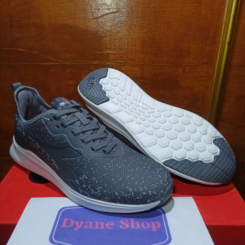 Diadora Sepatu Running Pria Import Zelindo Grey Original