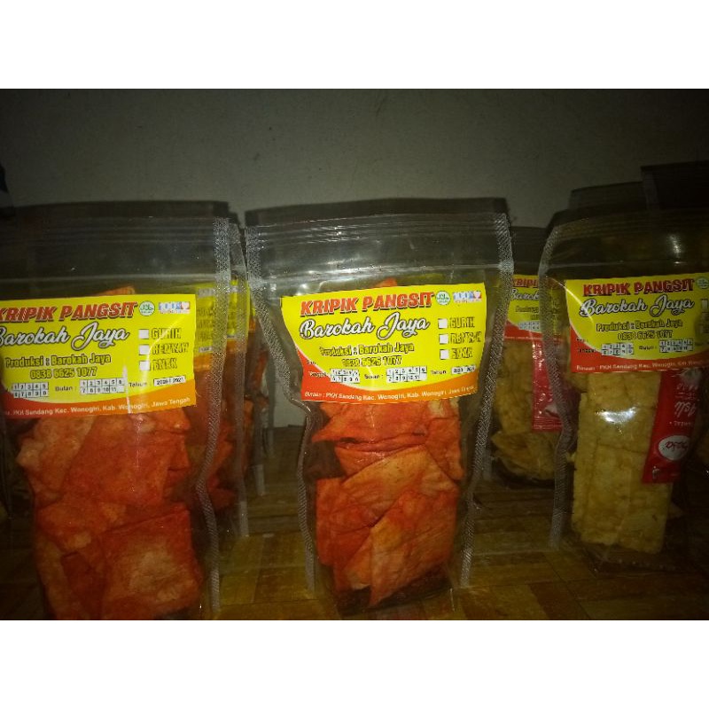 

Aneka keripik pangsit