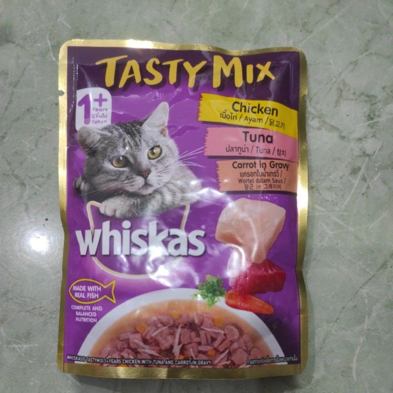 (12pcs) Whiskas Tasy Mix 70g Chicken Tuna Carrot Gravy