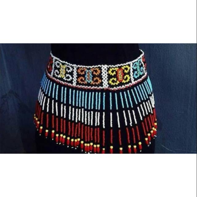 Ikat pinggang manik dayak aksesoris baju adat dayak tari tarian dayak
