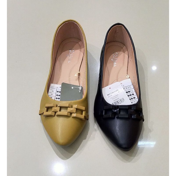 sepatu flat wanita St yves