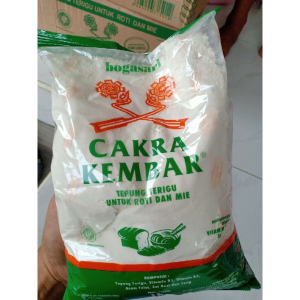 TEPUNG TERIGU CAKRA