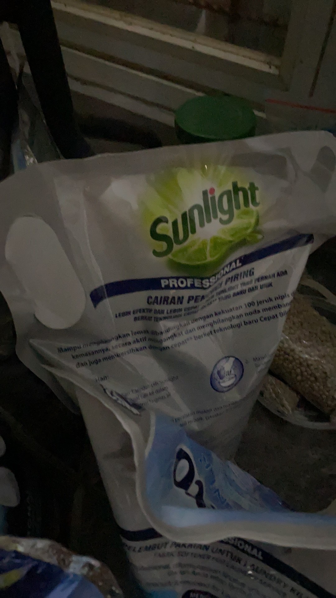 Sunlight 2l Professional Sabun Cuci Piring Jeruk Nipis 2000ml Refill