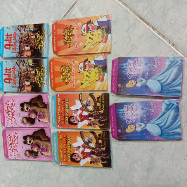

Amplop lebaran karakter lucu