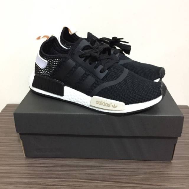 Adidas nmd r1 core black