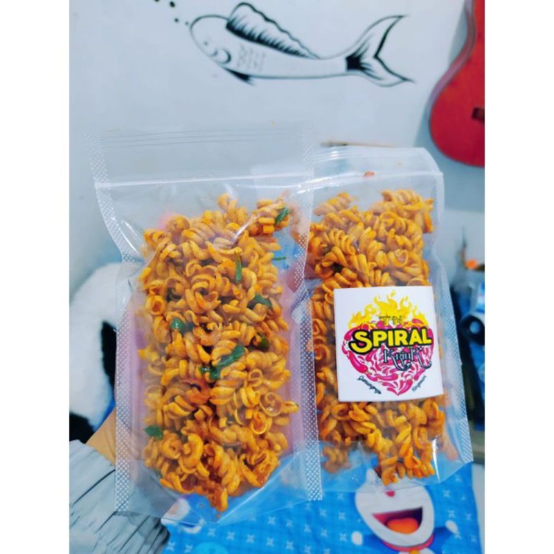 

Snack Makanan Ringan Camilan Pedas Makanan Pedas 2pcs