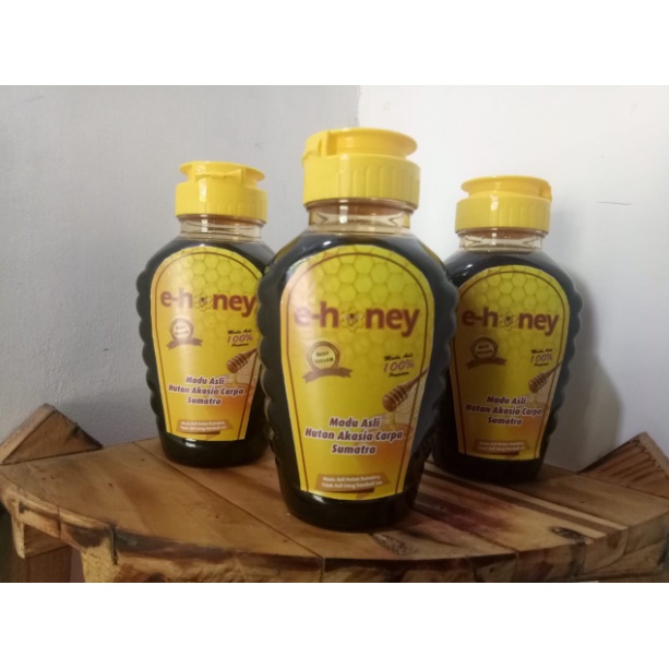 

Madu Asli, Murni & Alami dari lebah pohon acasia carpa di sumatera