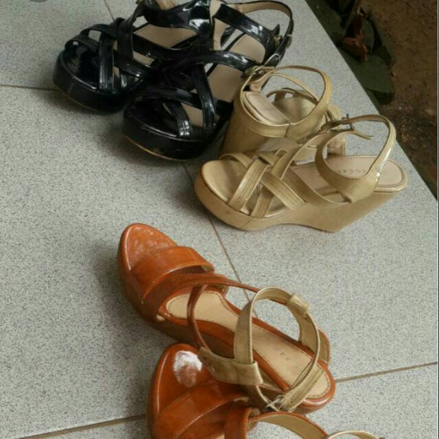 Heels kulit 39