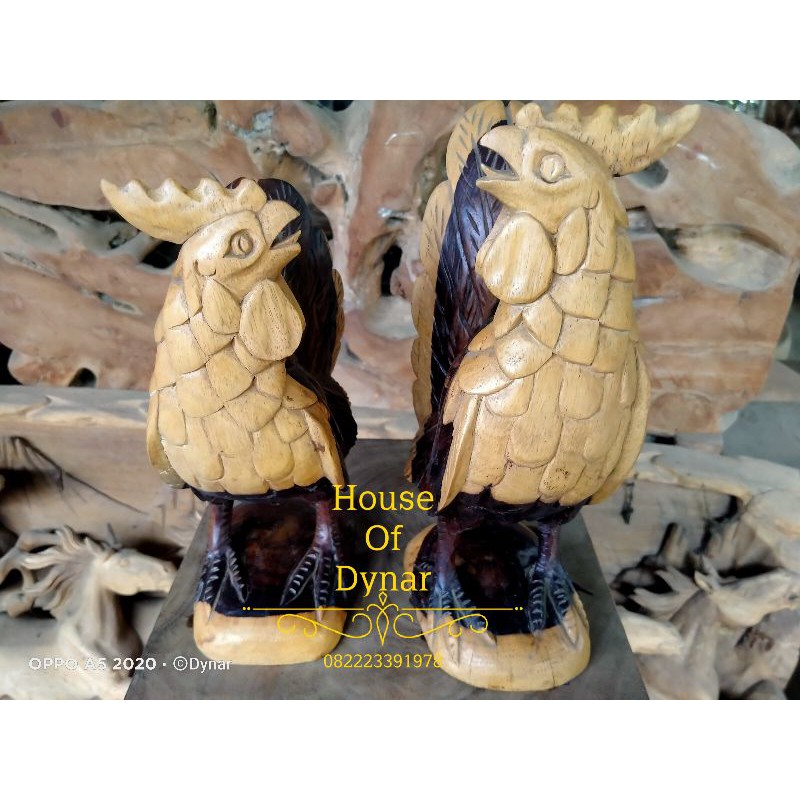 patung ayam kayu