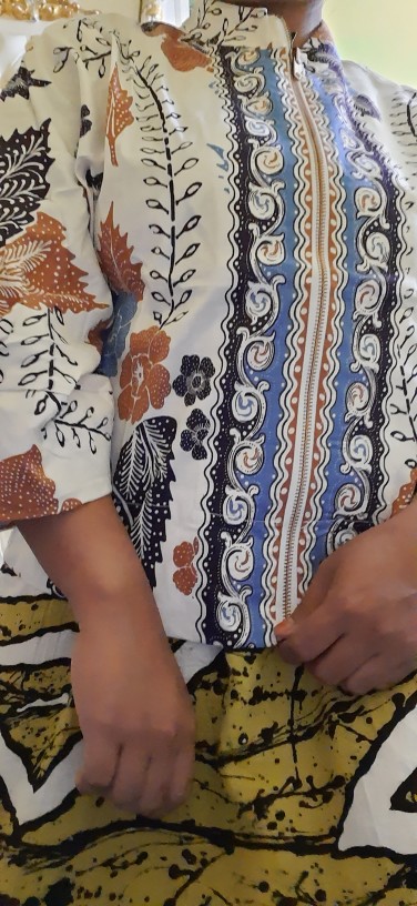 Novara - Busan Blouse Batik Wanita