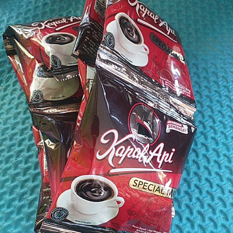 

kopi kapal api spesial mix 10 saset × 24g