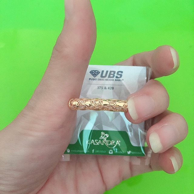 Charm pipa gelang emas UBS abstrak love