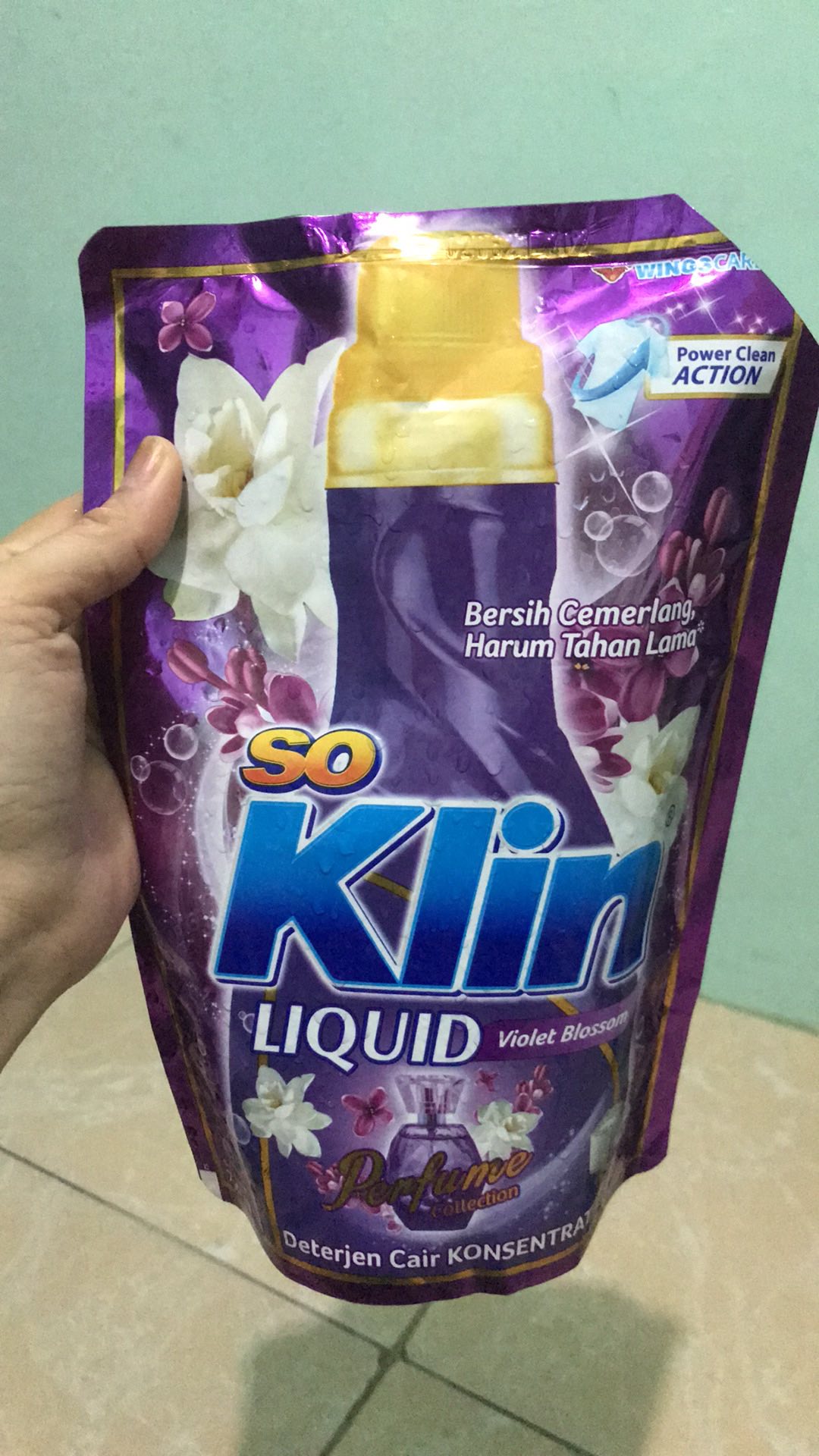 Soklin Detergent Liquid Violet Blossom 750ml