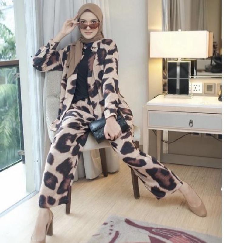 SETELAN PIYAMA WANITA PREMIUM HIGH QUALITY // LD 100 - 110 ONE SET RAYON MOTIF BARU // SET RAYON-Denada set