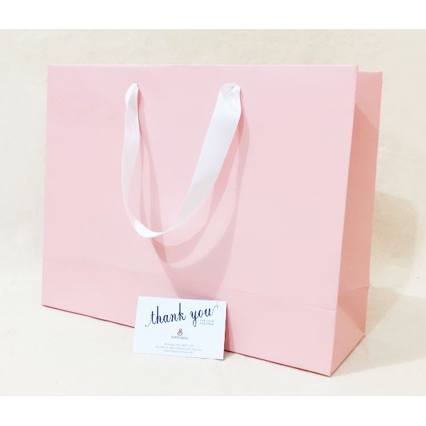 

Premium Paperbag BESAR/Kantong kado uk. P35 x L12 x T28 cm - Pink