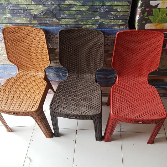 kursi / bangku plastik sender anyaman rotan napoli napolly