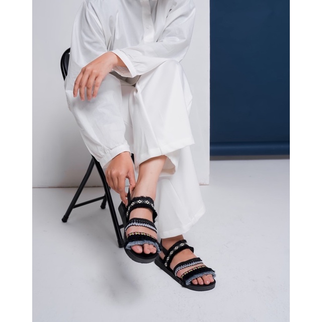 black grey - Strap black sandal boho / sandal etnik / sandal bohemian / sandal wanita