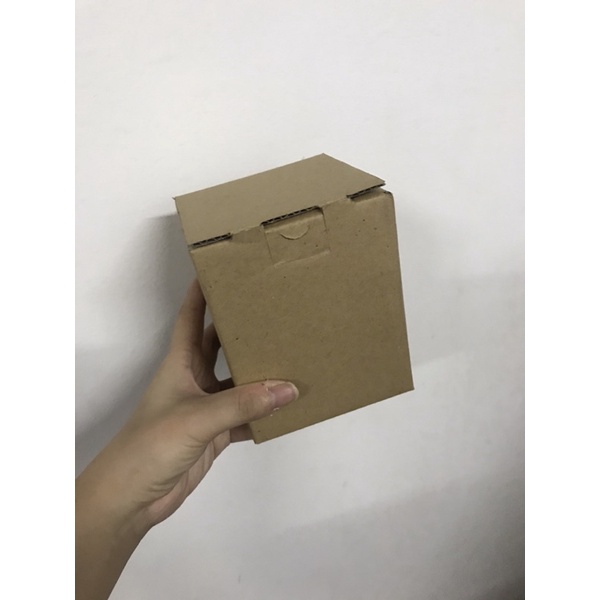 

Kardus packaging mug kecil-sedang 4260 10x10x12 cm