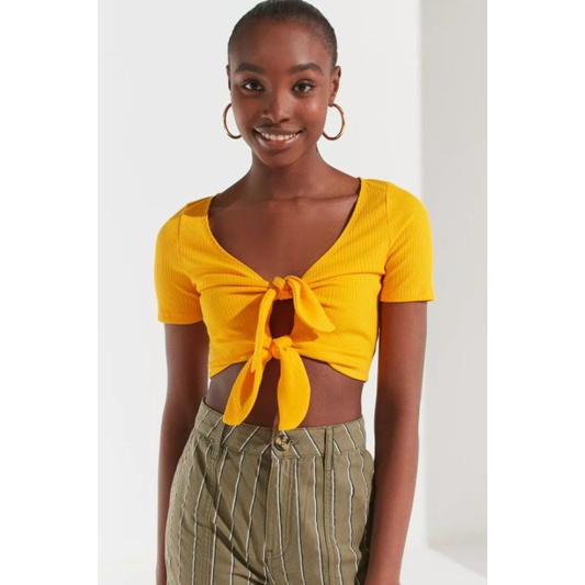 sz XL •URBAN OUTFITTERS TIE FRONT CROP TOP