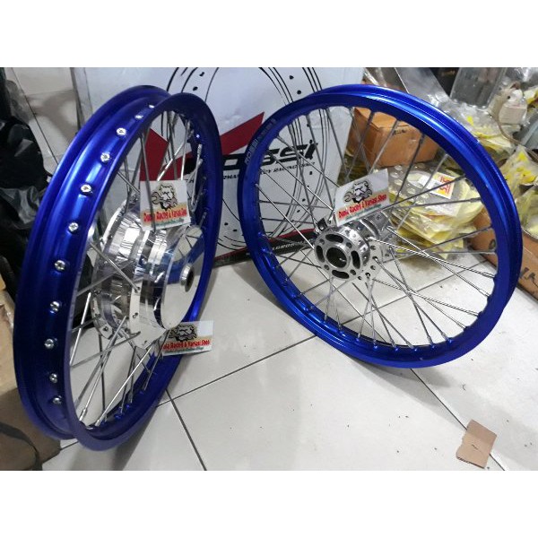 BRILIANT Sepaket Velg ring 17 Beat Scoopy Vario 110 Vario 125-150 Scoopy fi Beat fi Spacy  Vario