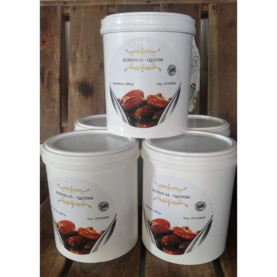 

Kurma ember 850gram