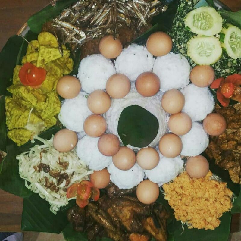 

tumpeng MBAH ATUN